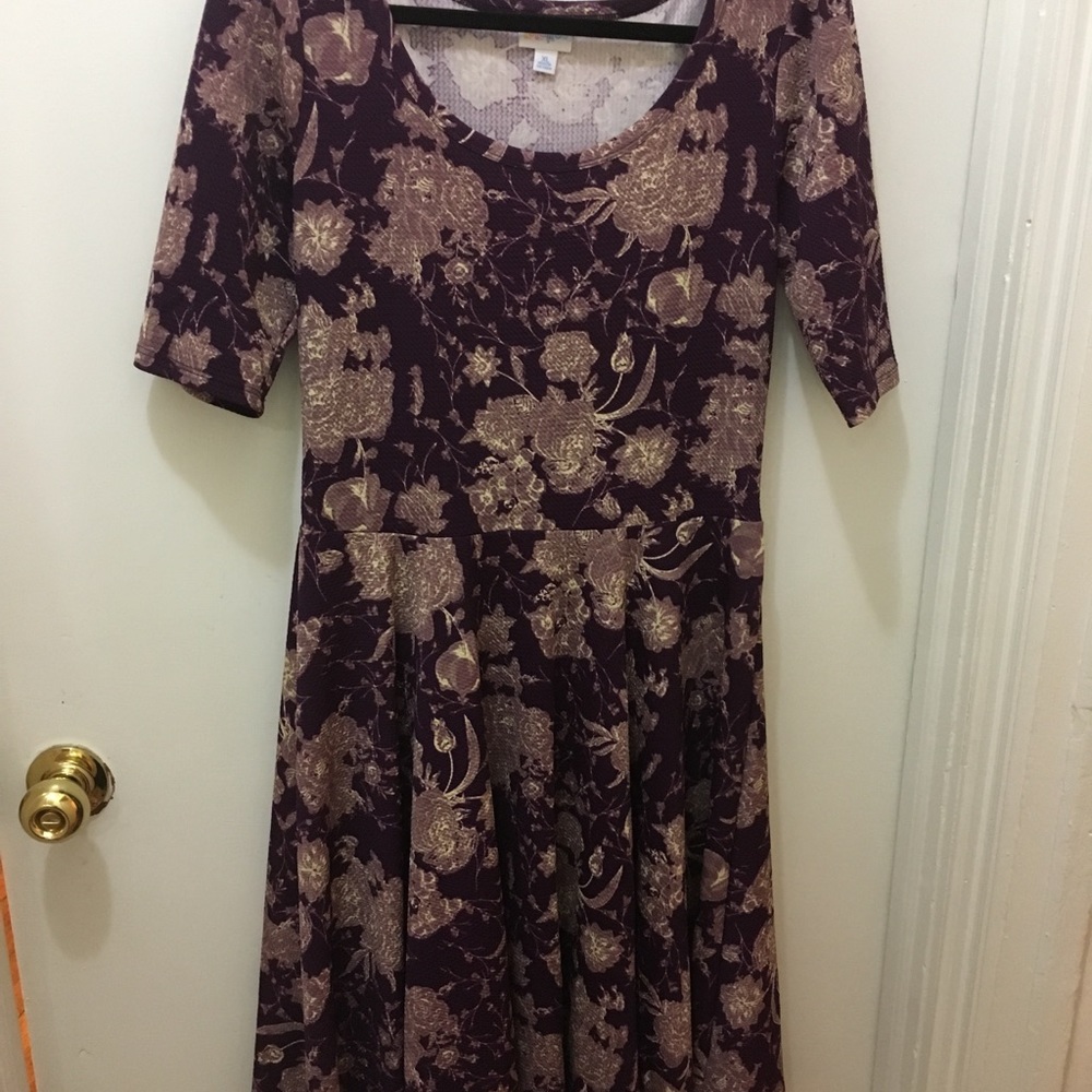 **BEAUTIFUL PRINT** XL Nicole